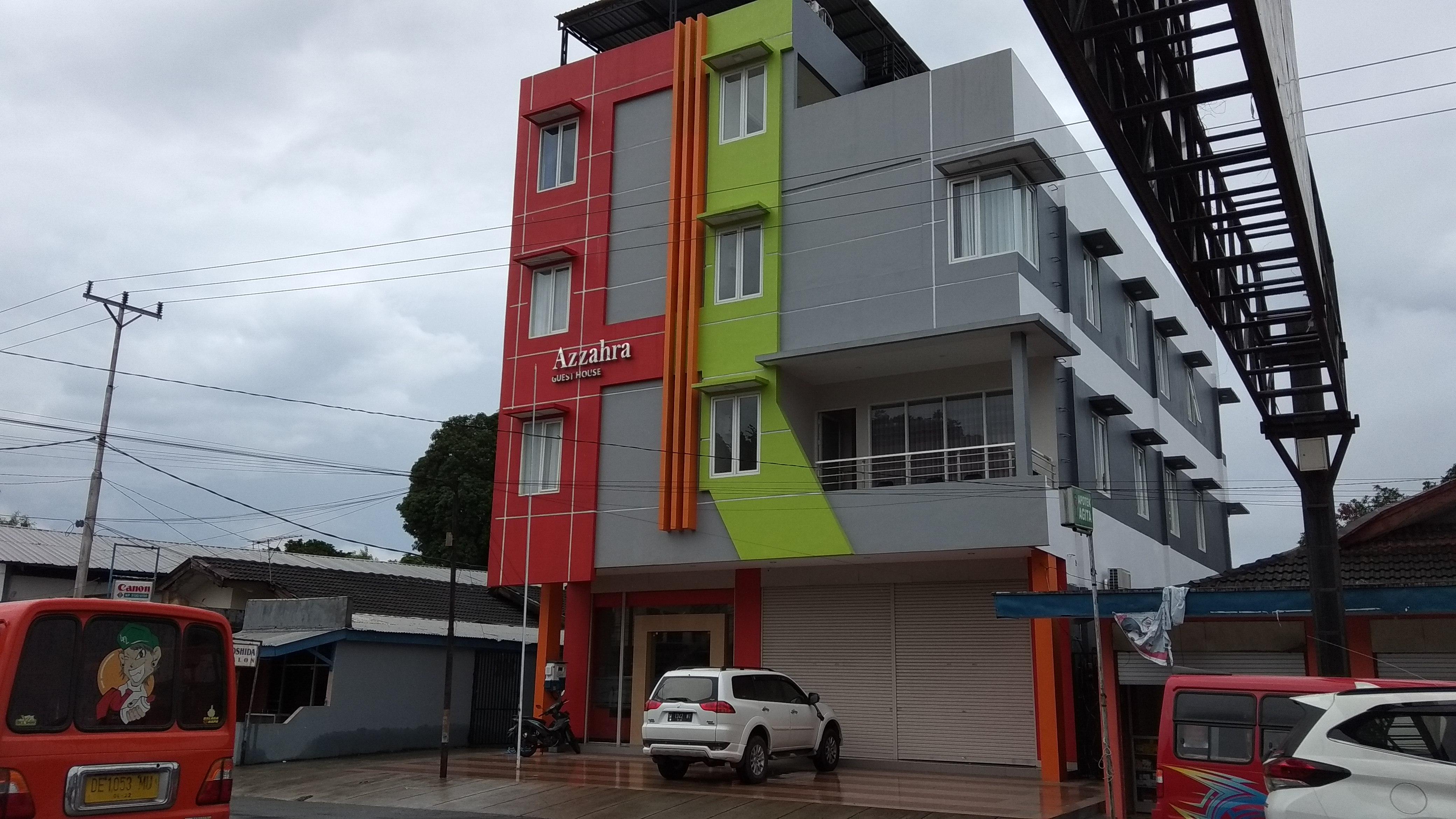 Super Oyo 1006 Azzahra Guest House Syariah Ambon Esterno foto